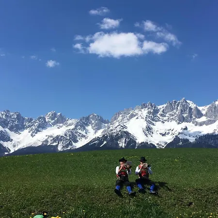 Familie Foidl Bairerbauer Oberndorf in Tirol